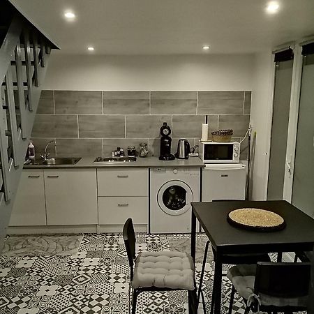 Maison Diana A 400 Metres A Pieds De L'Aeroport Tille Ngoại thất bức ảnh
