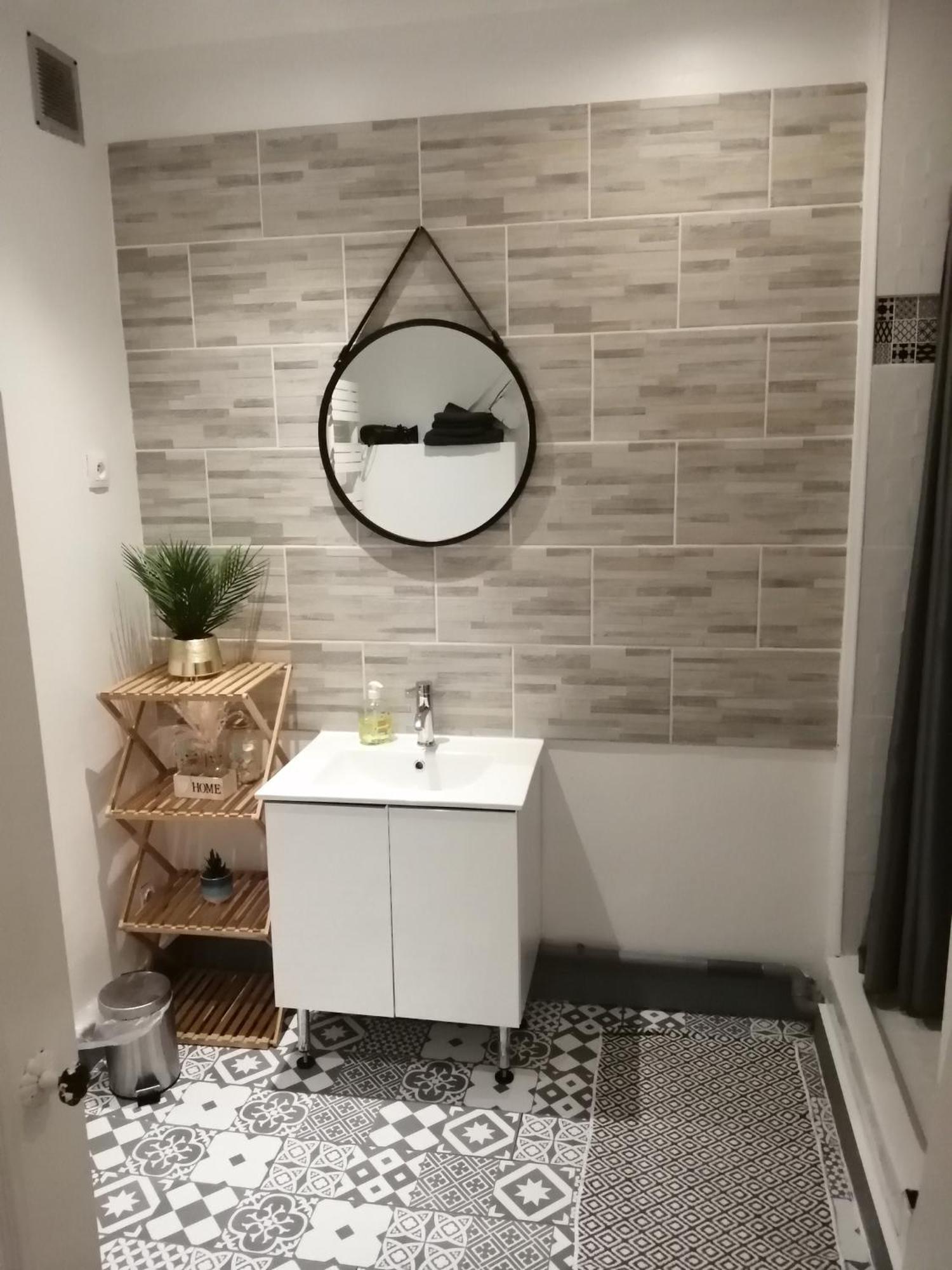 Maison Diana A 400 Metres A Pieds De L'Aeroport Tille Ngoại thất bức ảnh